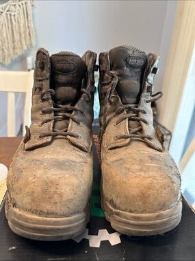 Hytest Well Worn steel toe boots